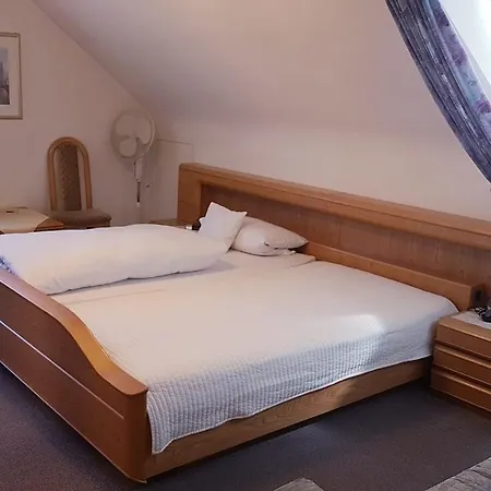 Gasthaus Garni Waldeslust 2*